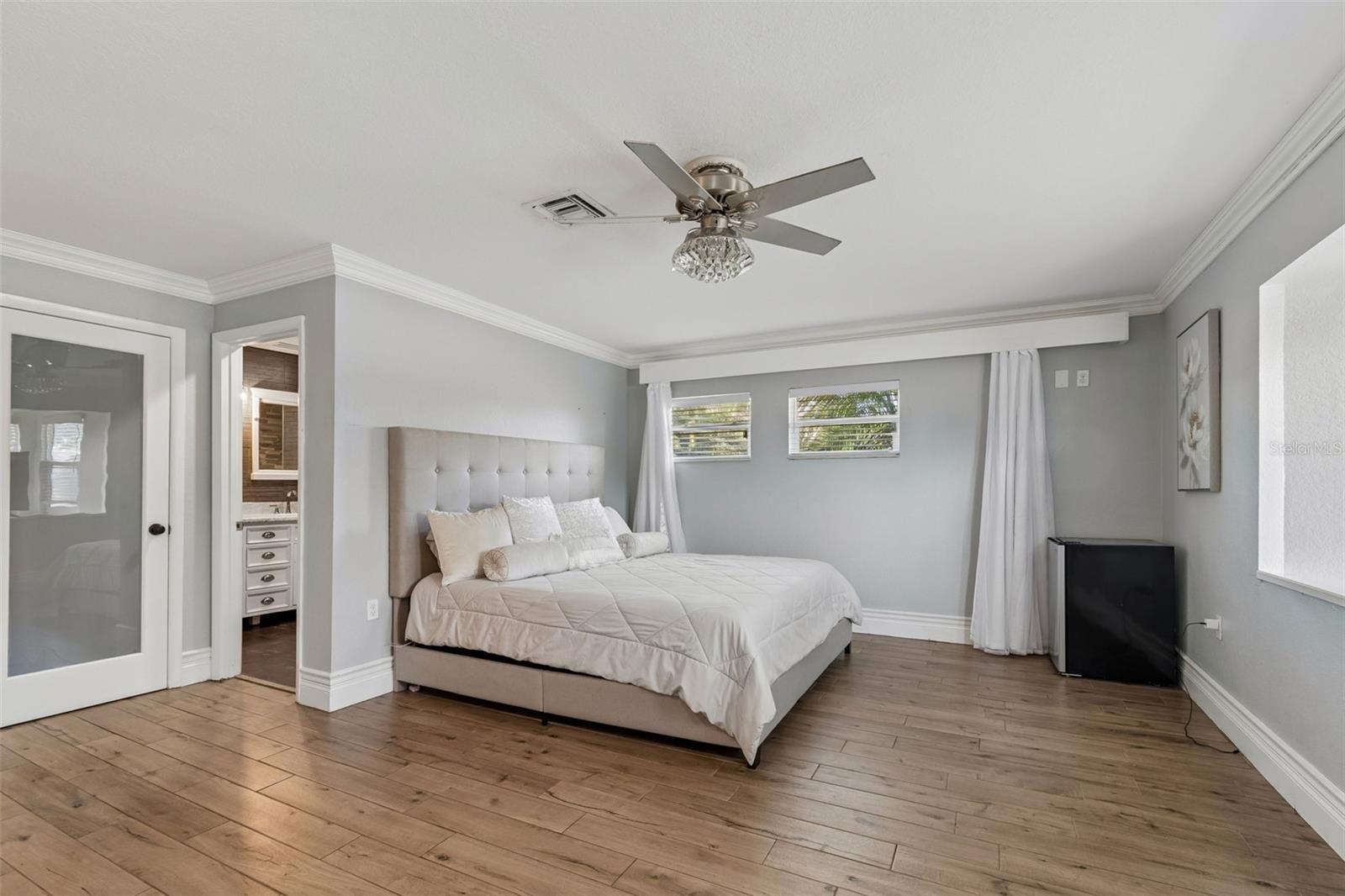 2790 PINELLAS POINT DR S, ST PETERSBURG, FL, 33712