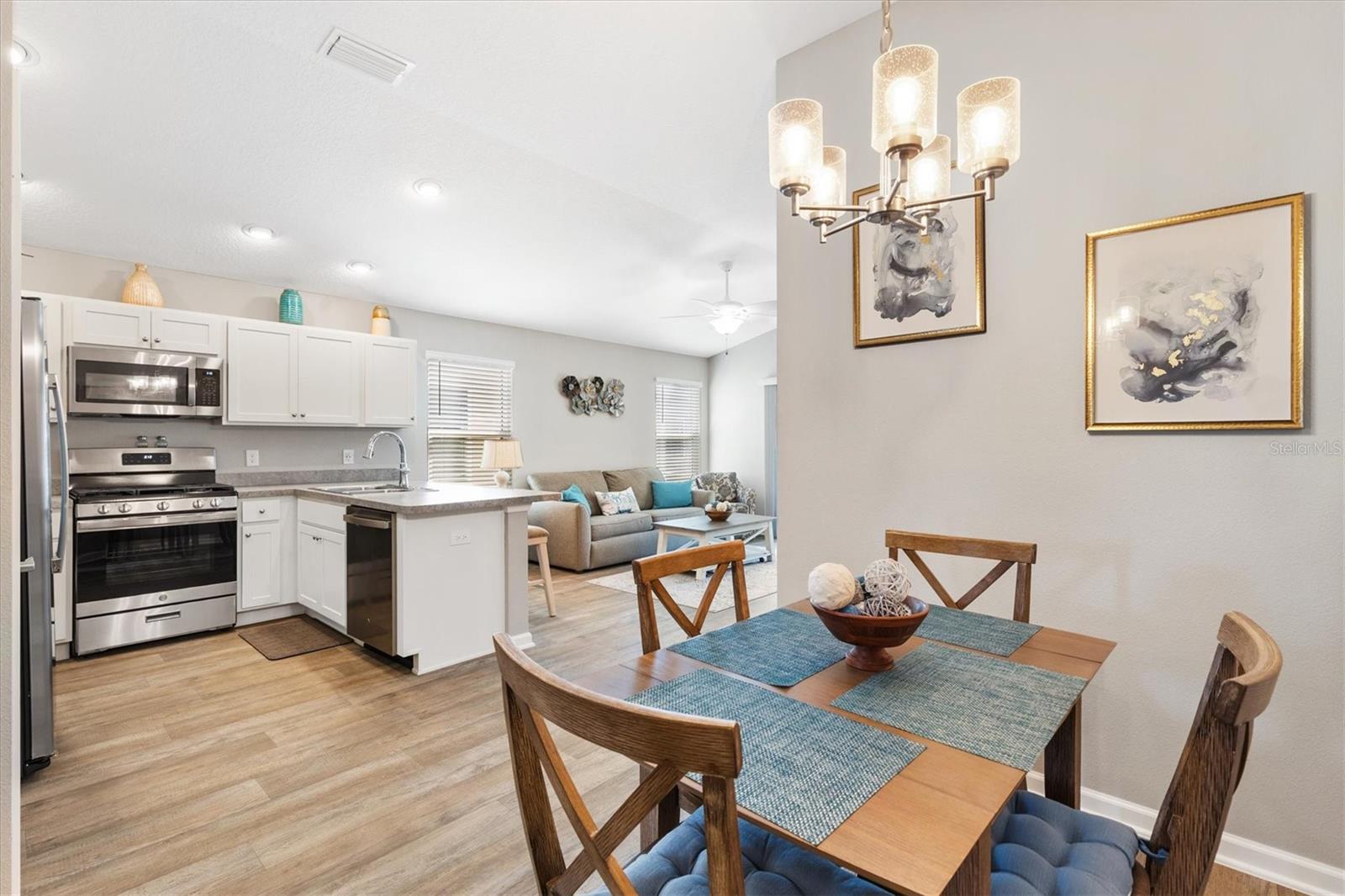3948 MUNFORD TER, THE VILLAGES, FL, 32163