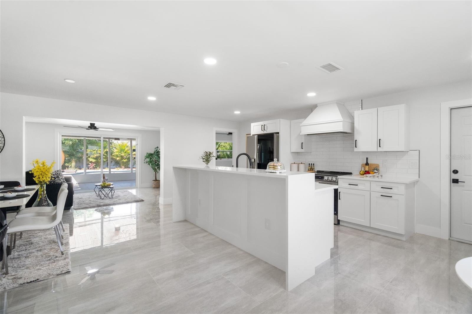 1715 DELAWARE AVE NE, ST PETERSBURG, FL, 33703