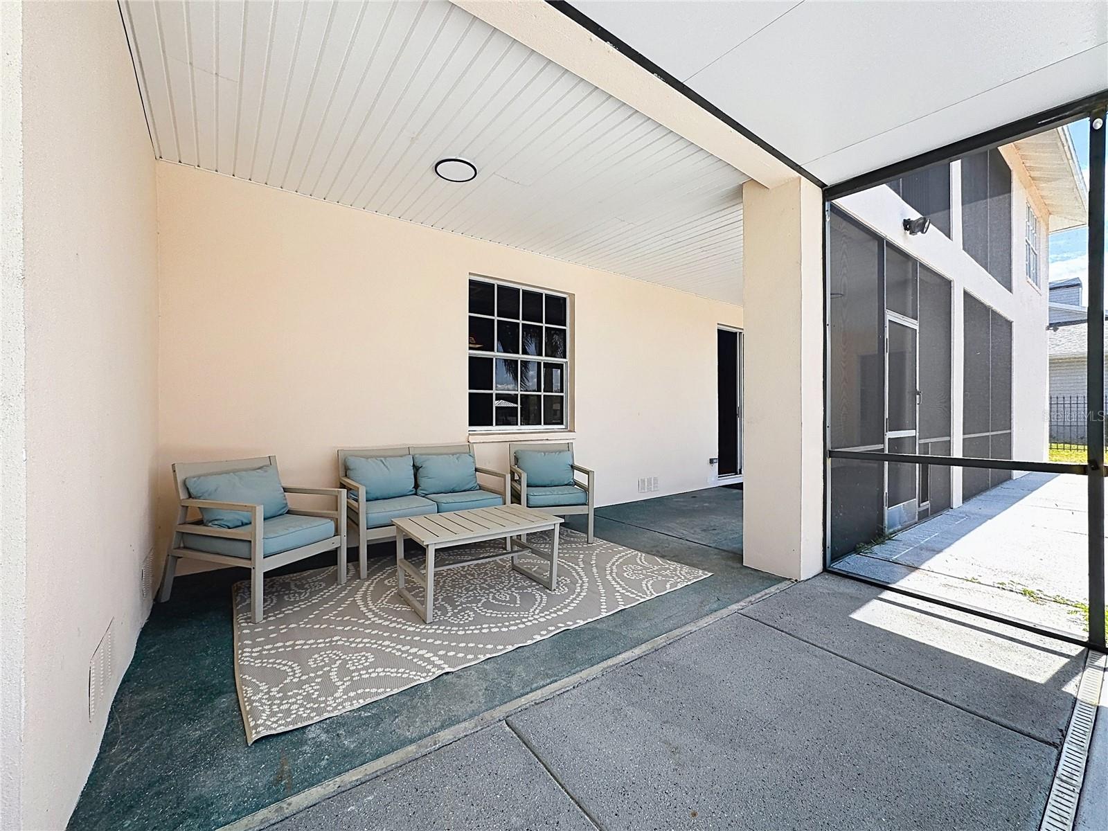 624 KINGSTON CT, APOLLO BEACH, FL, 33572