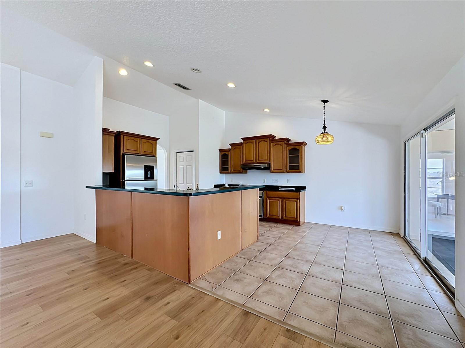 624 KINGSTON CT, APOLLO BEACH, FL, 33572