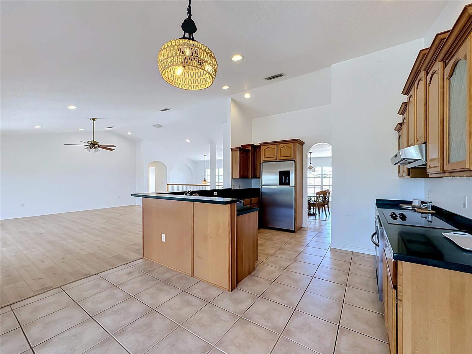 624 KINGSTON CT, APOLLO BEACH, FL, 33572
