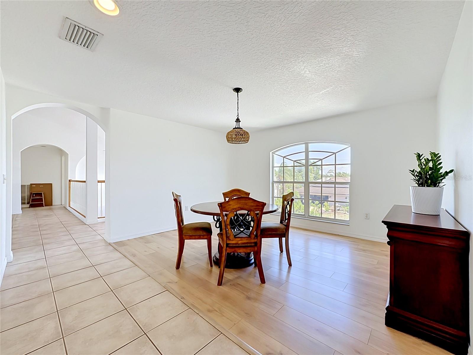 624 KINGSTON CT, APOLLO BEACH, FL, 33572