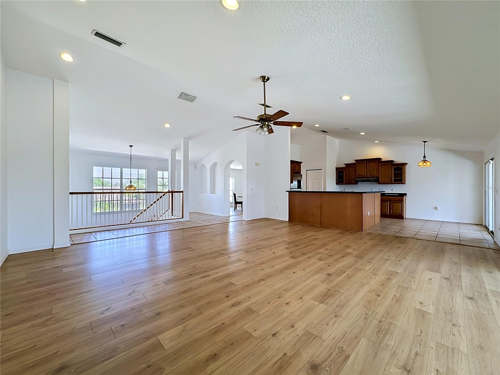624 KINGSTON CT, APOLLO BEACH, FL, 33572