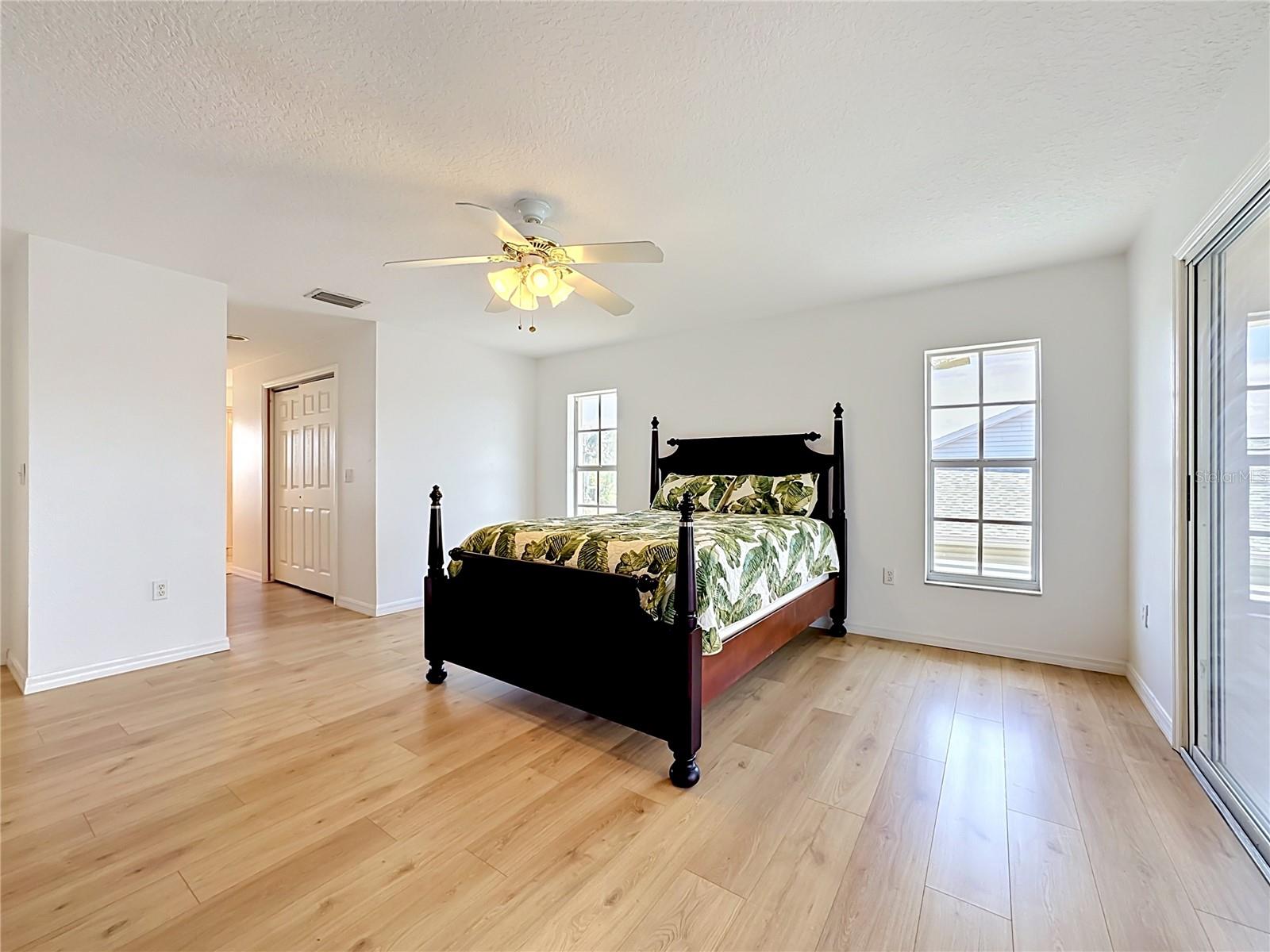624 KINGSTON CT, APOLLO BEACH, FL, 33572
