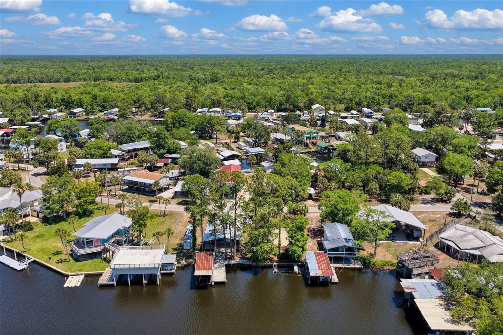 53 SE 241ST ST, SUWANNEE, FL, 32692