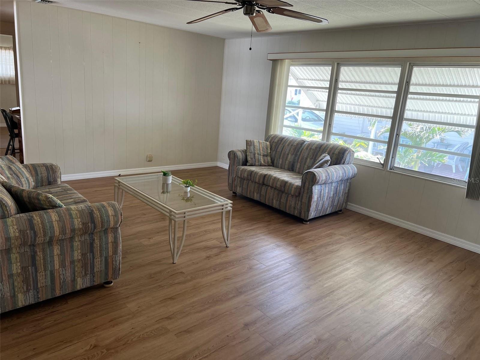 96 ROYAL PALM CIR, LARGO, FL, 33778