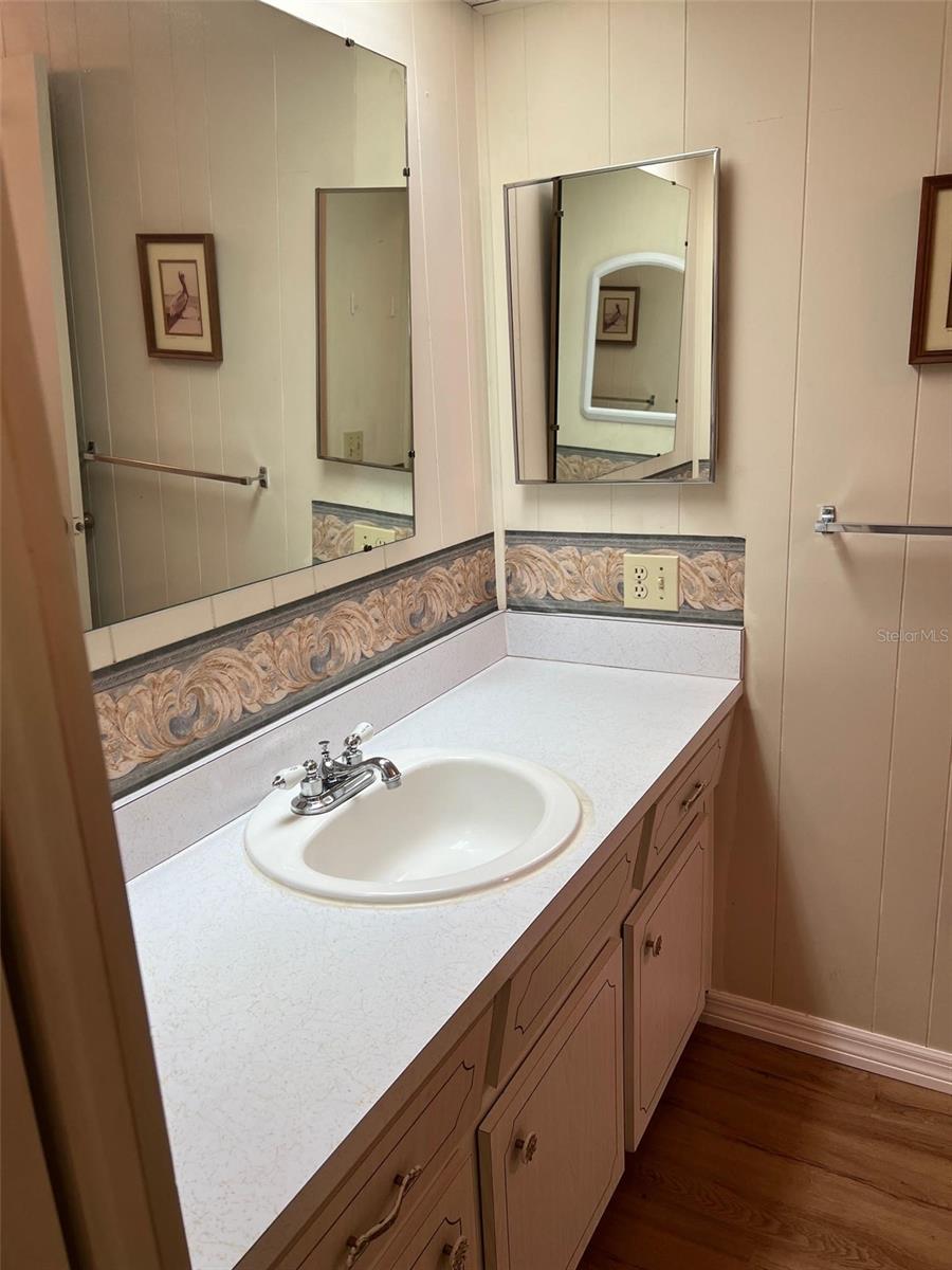 96 ROYAL PALM CIR, LARGO, FL, 33778