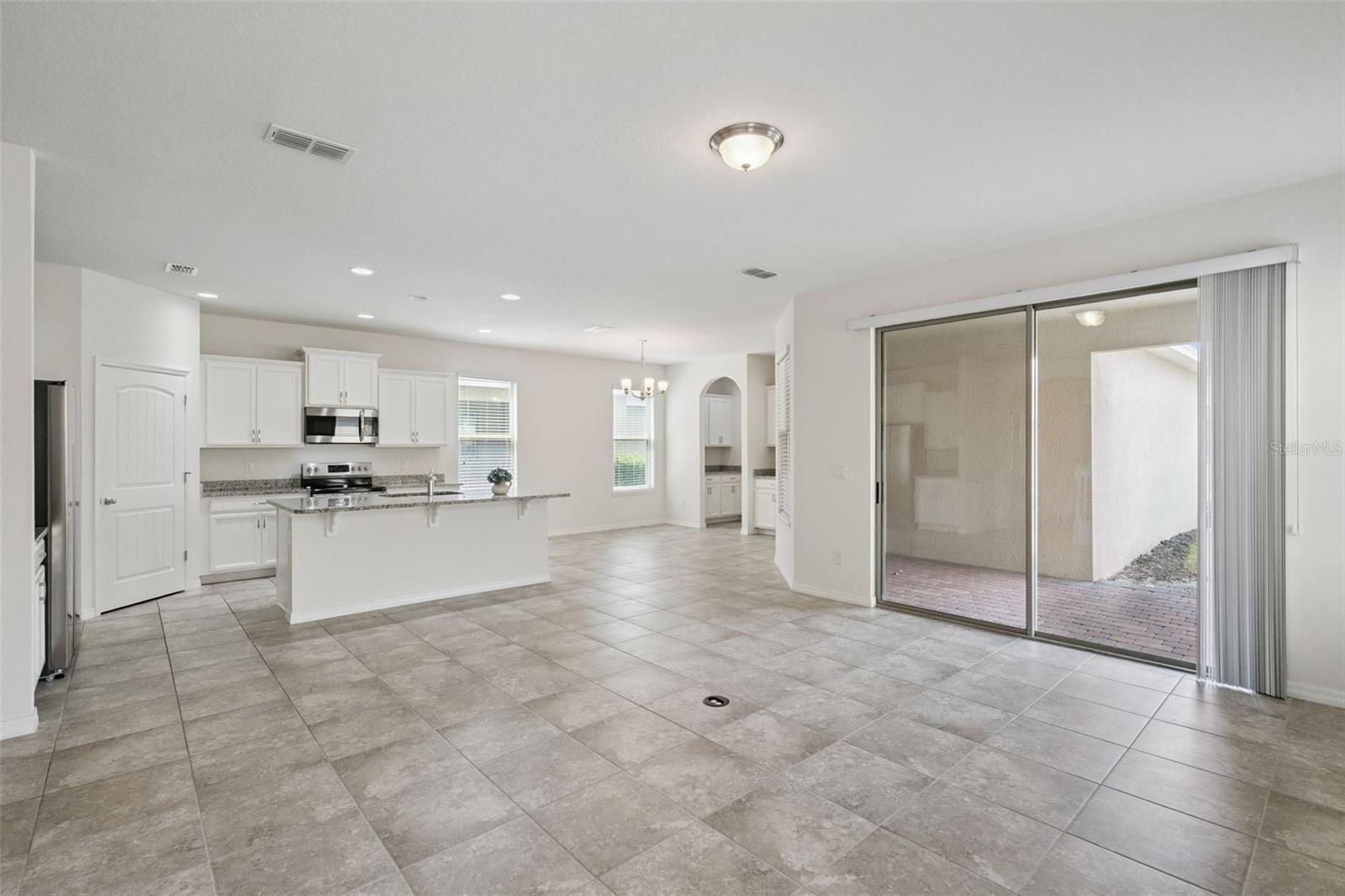 16031 PEBBLE BLUFF LOOP, WINTER GARDEN, FL, 34787