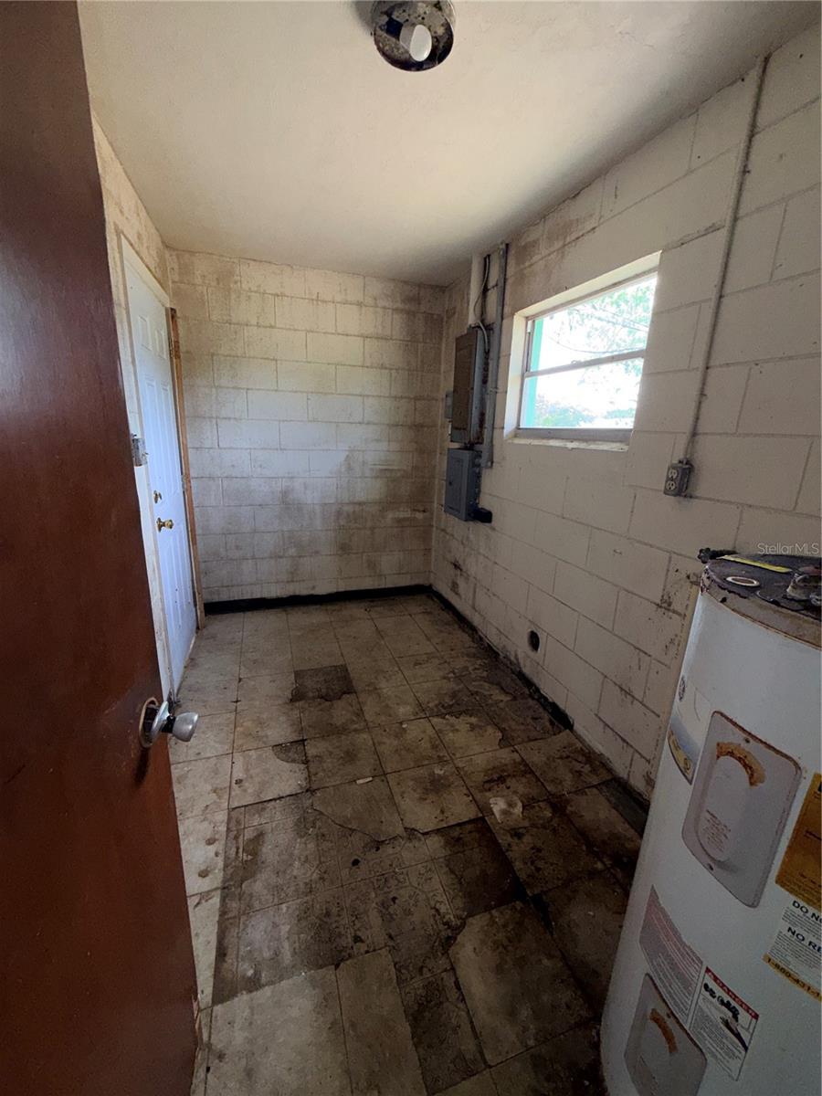 HIGHLAND PARK MANOR 04, LAKE WALES, FL, 33898