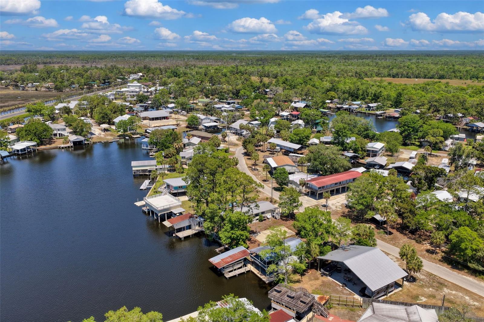 53 SE 241ST ST, SUWANNEE, FL, 32692