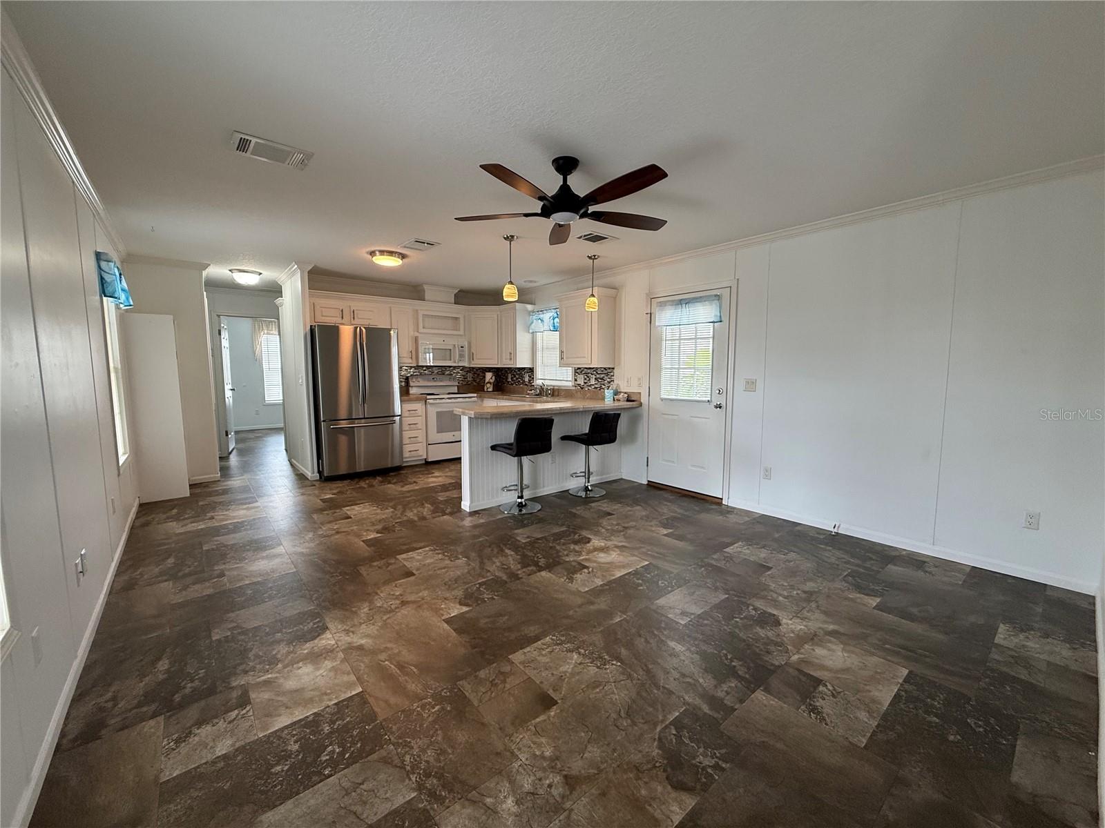 3 DATE AVE, BRADENTON, FL, 34207