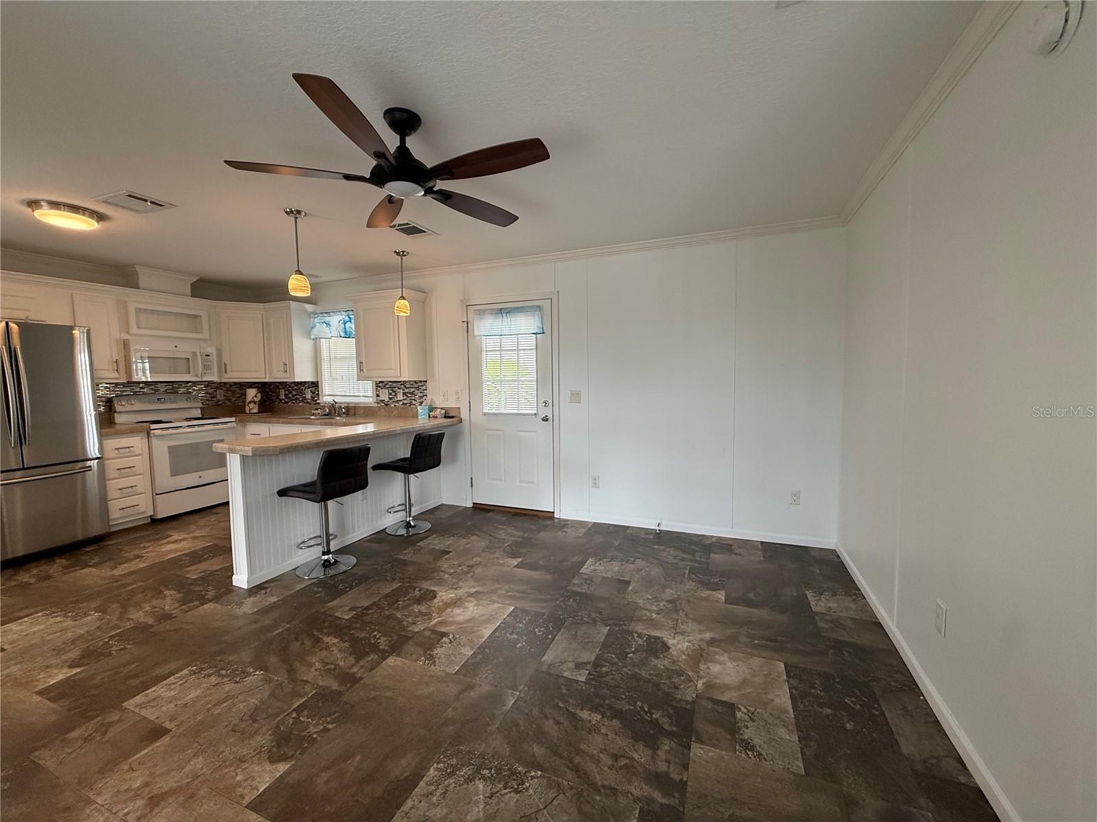 3 DATE AVE, BRADENTON, FL, 34207
