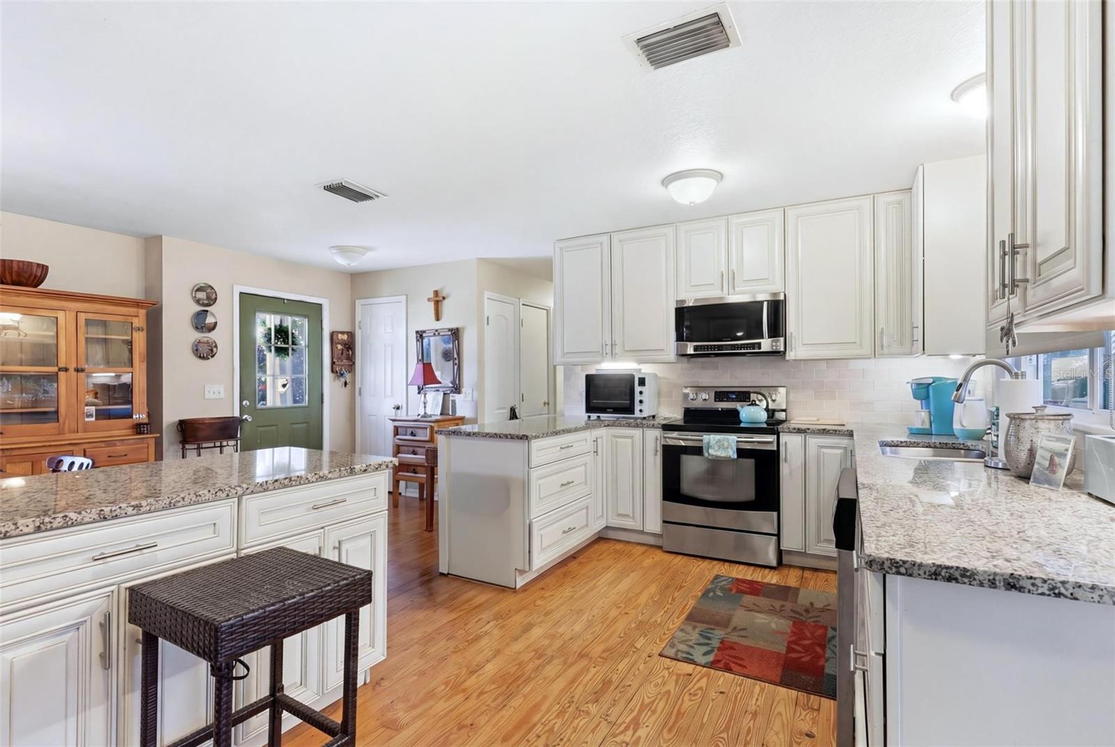 1000 MORNINGSIDE DR, ENGLEWOOD, FL, 34223