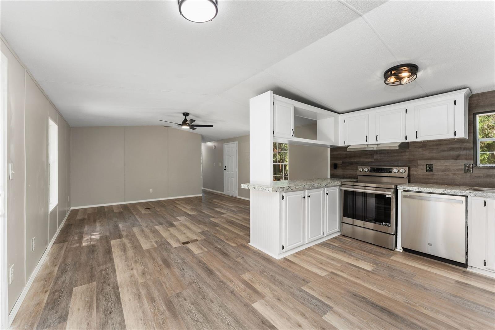 102 TREE FARM RD, HAWTHORNE, FL, 32640