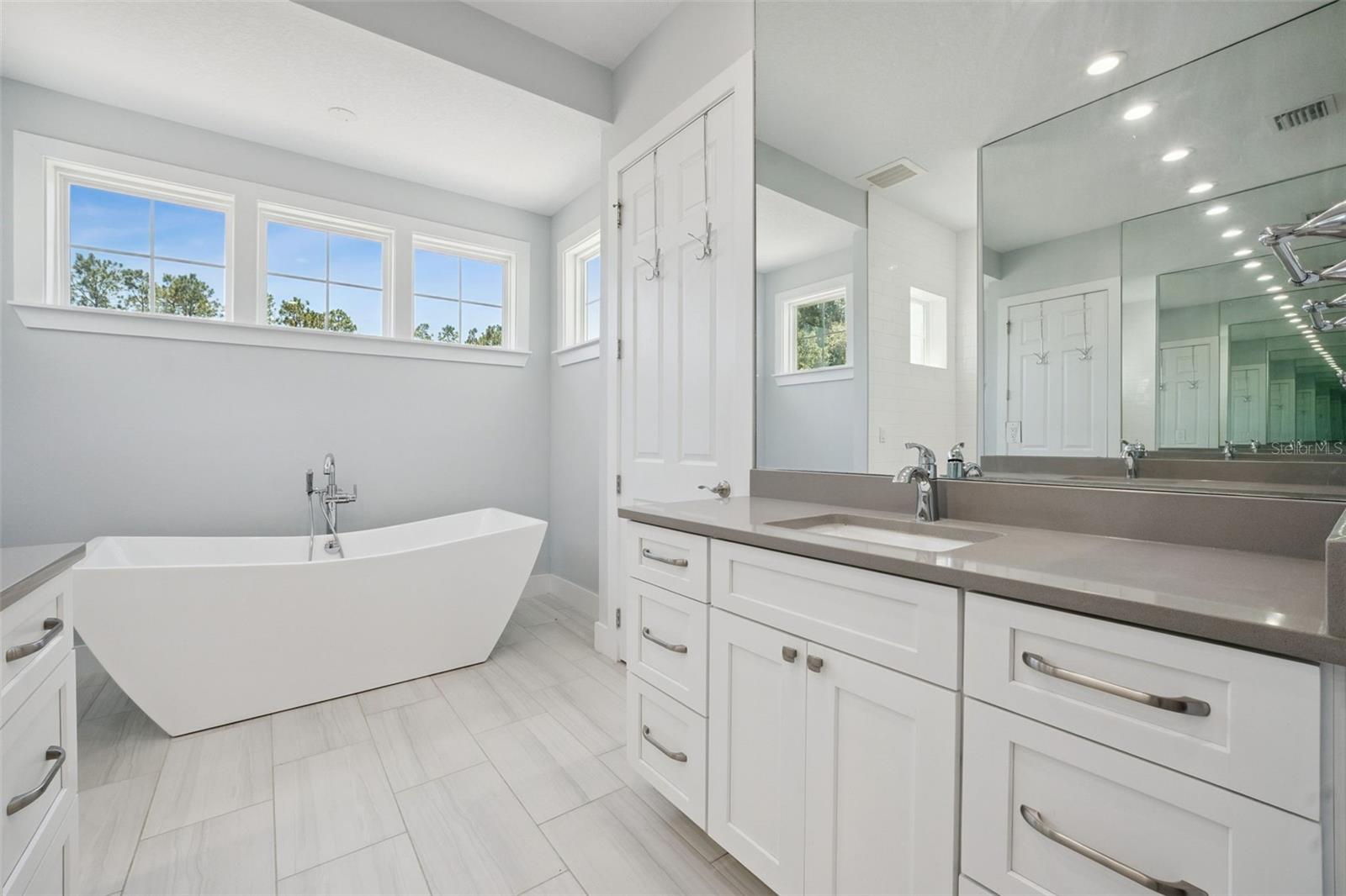 7956 LAKE NELLIE RD, CLERMONT, FL, 34714