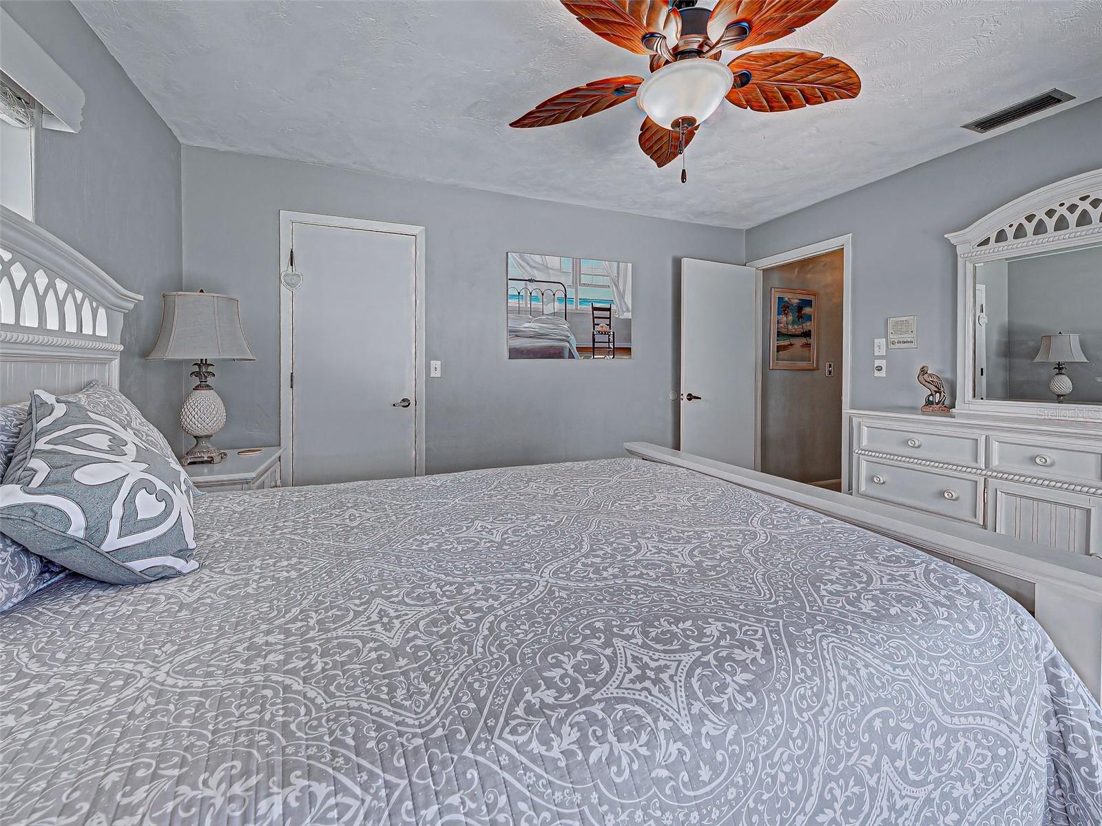 1934 PEBBLE BEACH CT, VENICE, FL, 34293