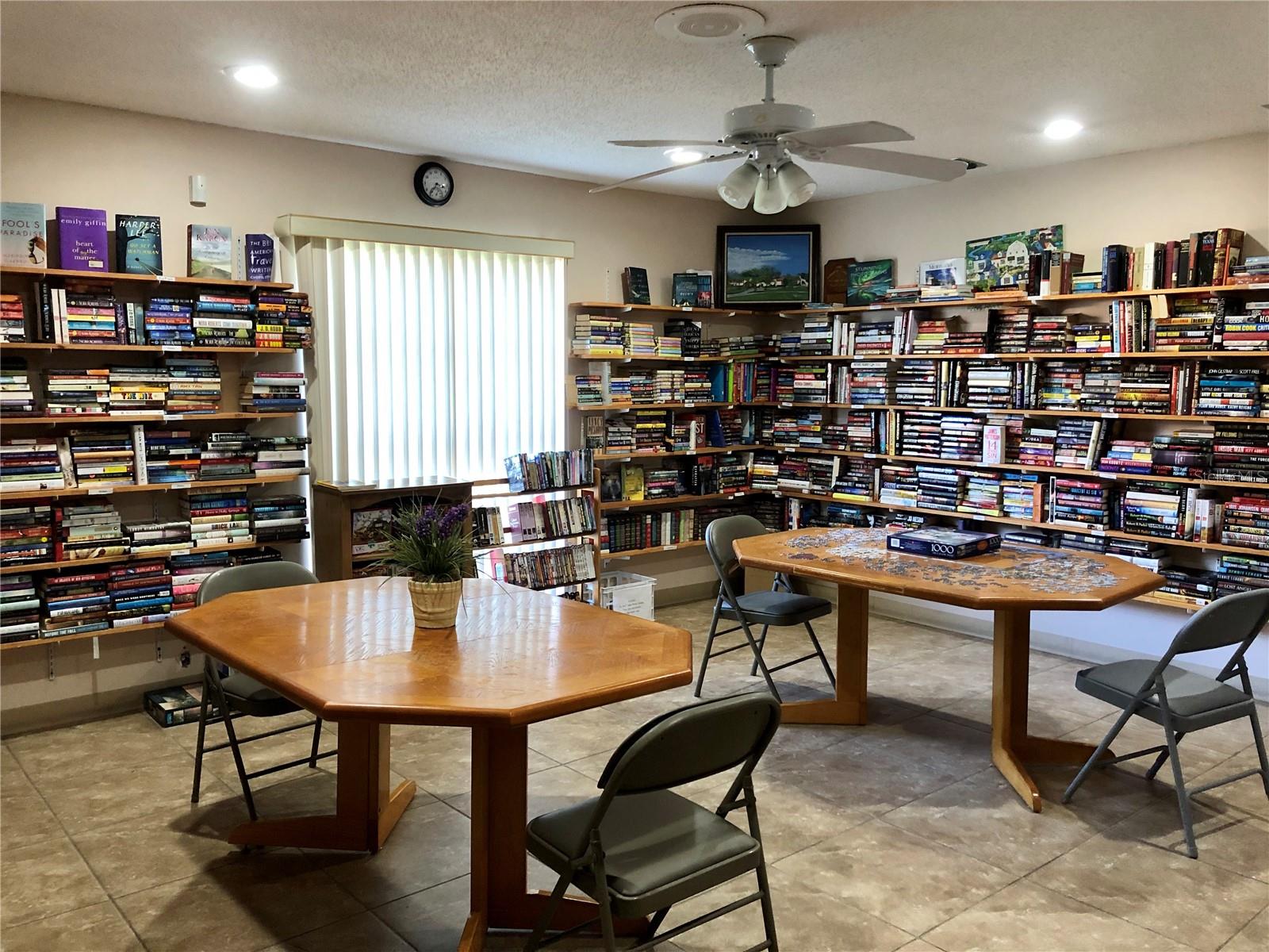 2946 FEATHER DR, CLEARWATER, FL, 33759