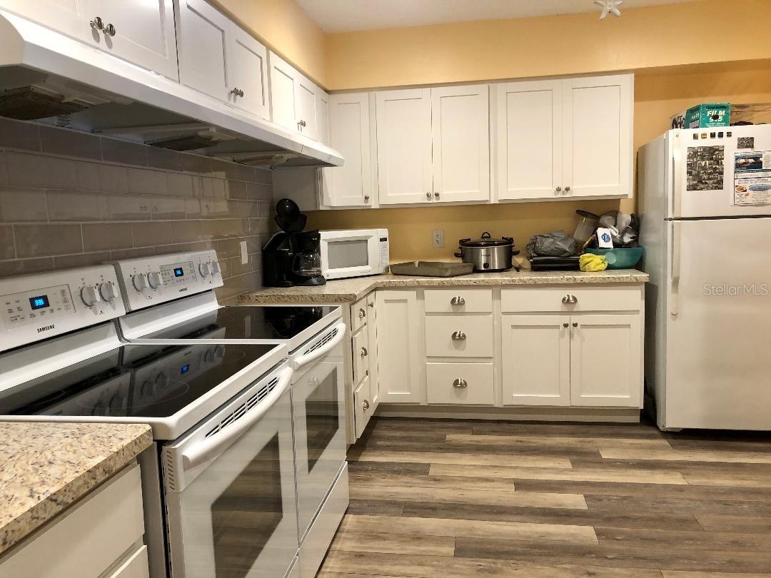 2946 FEATHER DR, CLEARWATER, FL, 33759