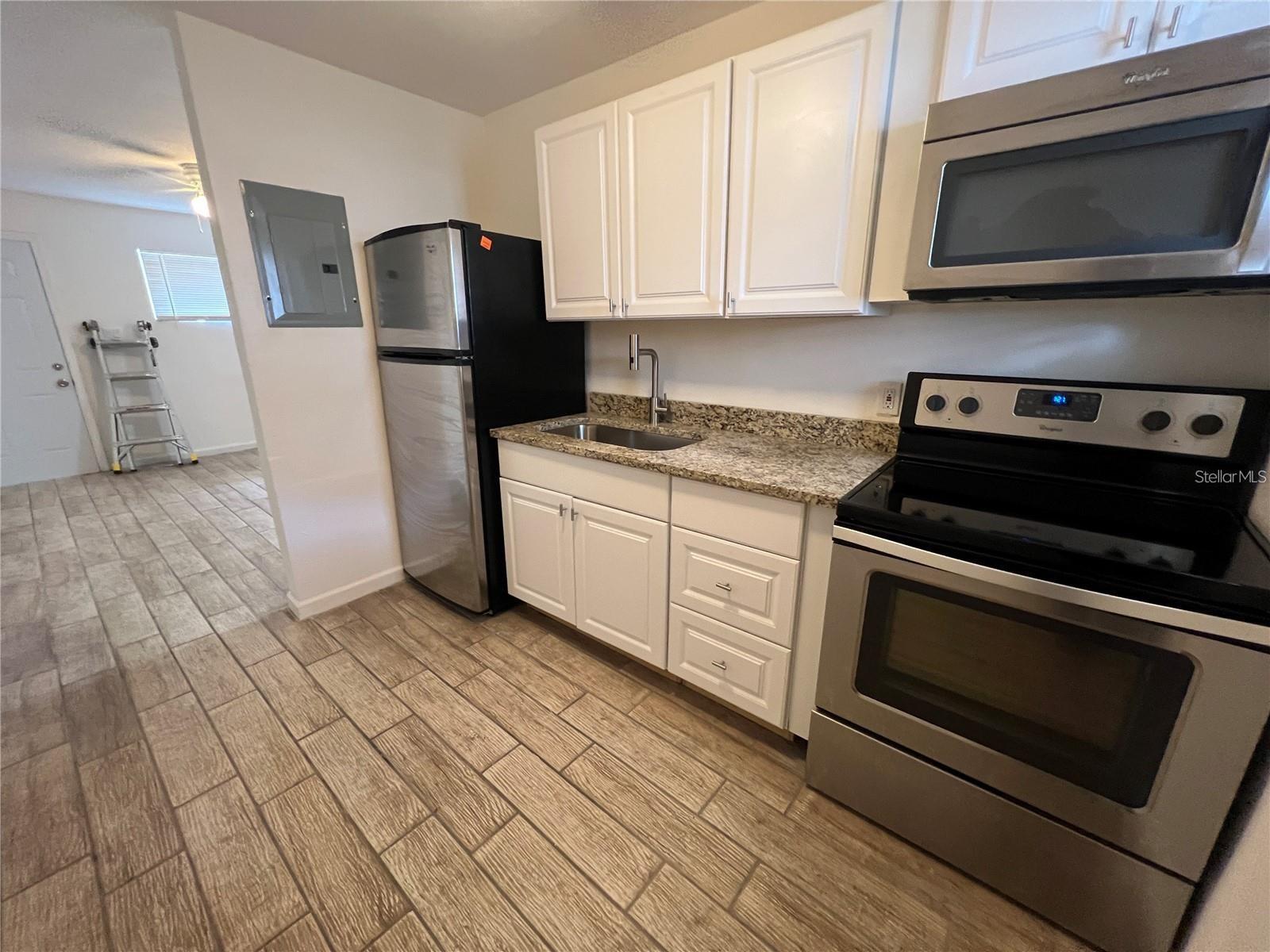611 AVENUE S NE, WINTER HAVEN, FL, 33881
