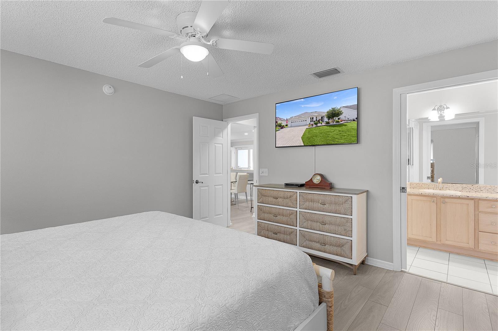 16689 SE 78TH LIVE OAK AVE, THE VILLAGES, FL, 32162