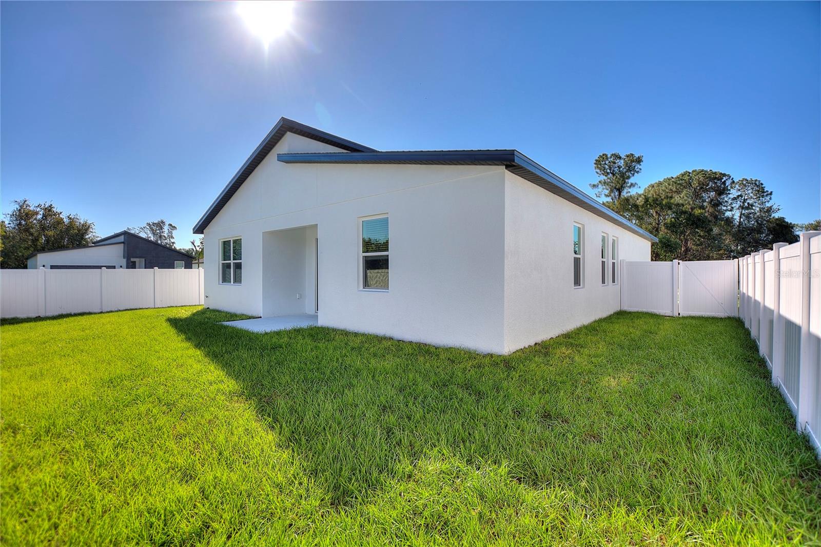 330 ROYAL PALM WAY, WINTER HAVEN, FL, 33881