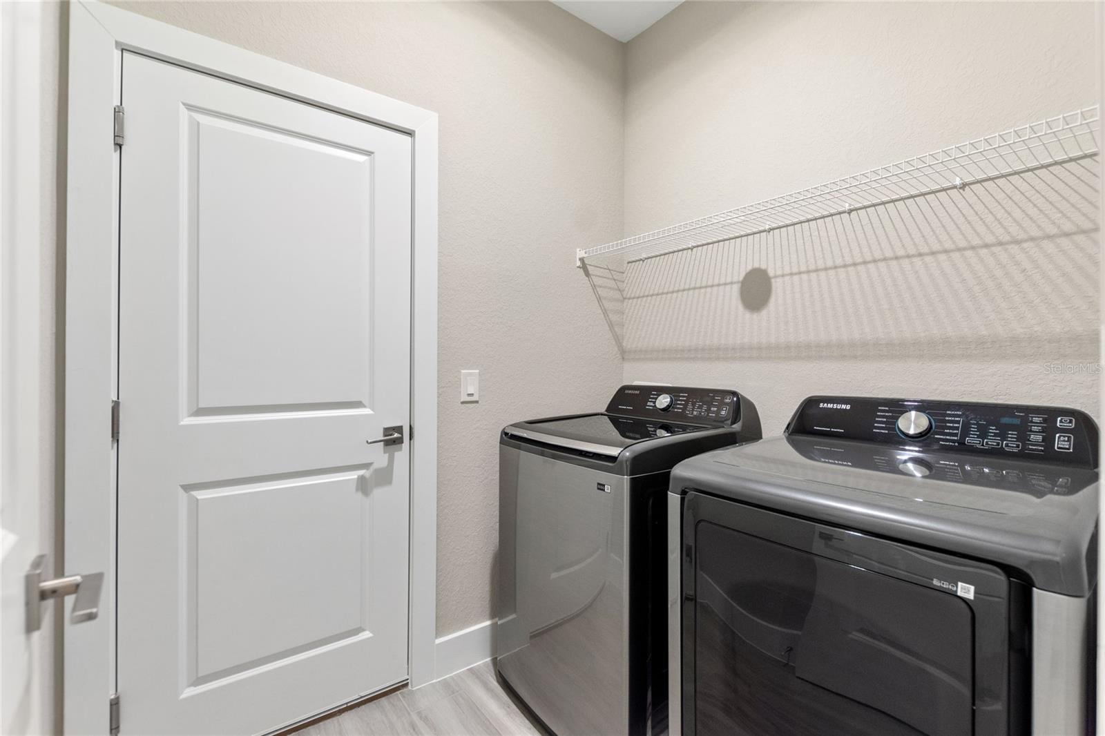 330 ROYAL PALM WAY, WINTER HAVEN, FL, 33881
