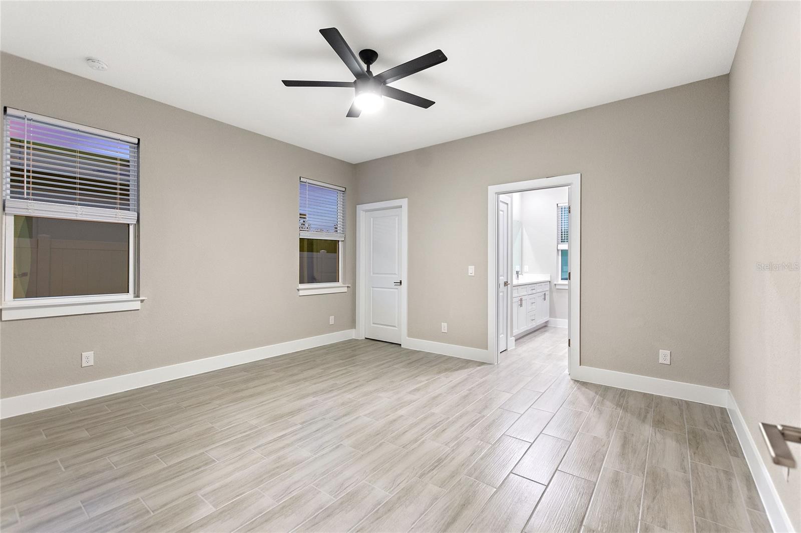 330 ROYAL PALM WAY, WINTER HAVEN, FL, 33881