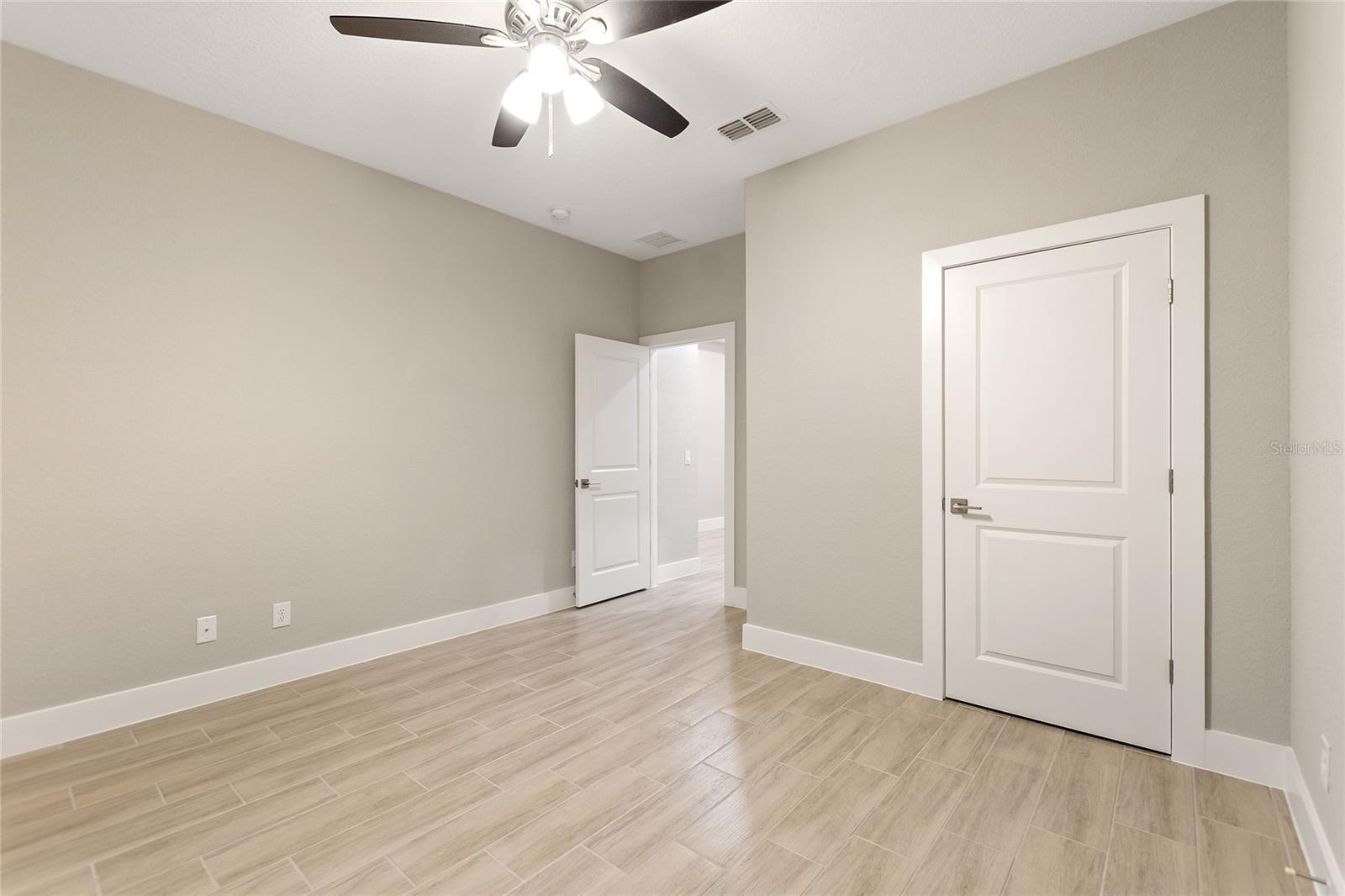 330 ROYAL PALM WAY, WINTER HAVEN, FL, 33881