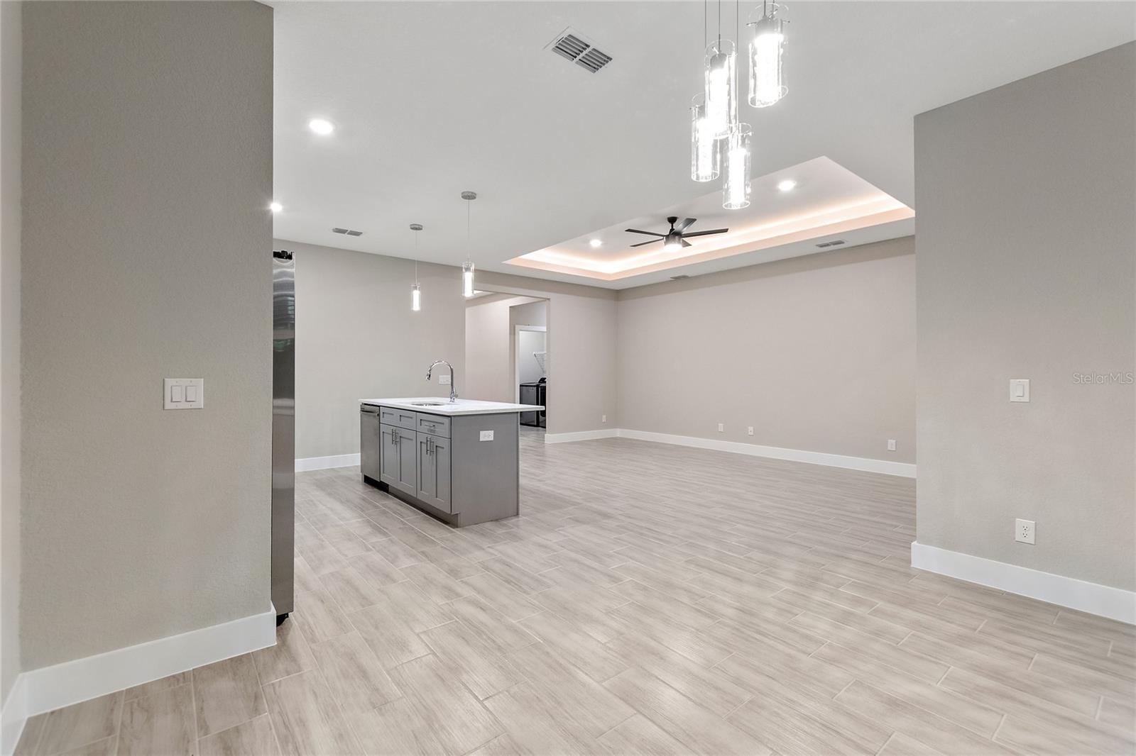 330 ROYAL PALM WAY, WINTER HAVEN, FL, 33881