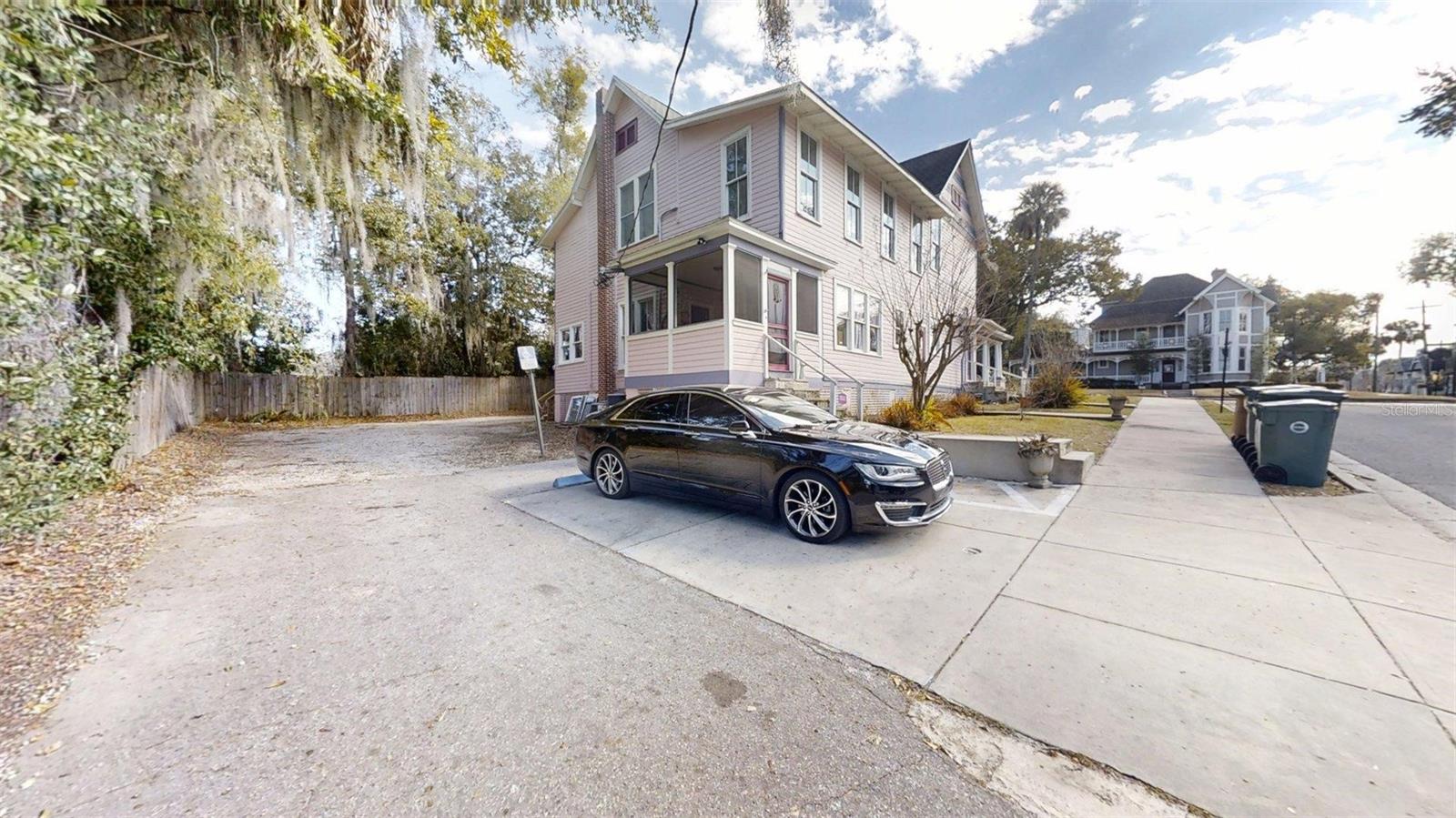 805 E FORT KING ST, OCALA, FL, 34471