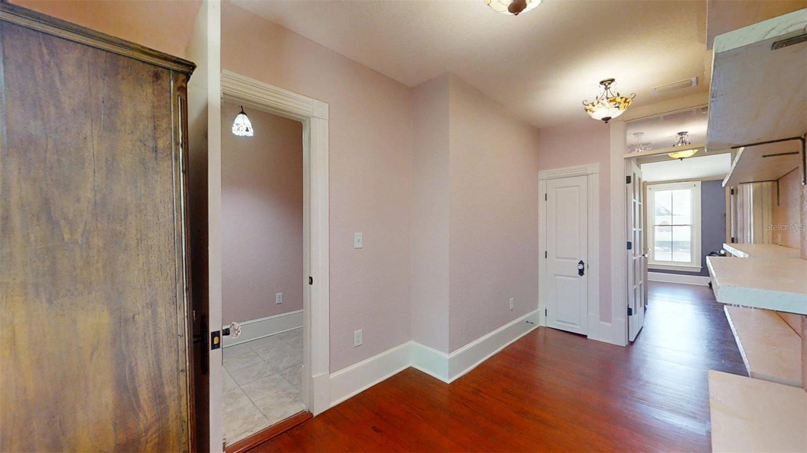 805 E FORT KING ST, OCALA, FL, 34471