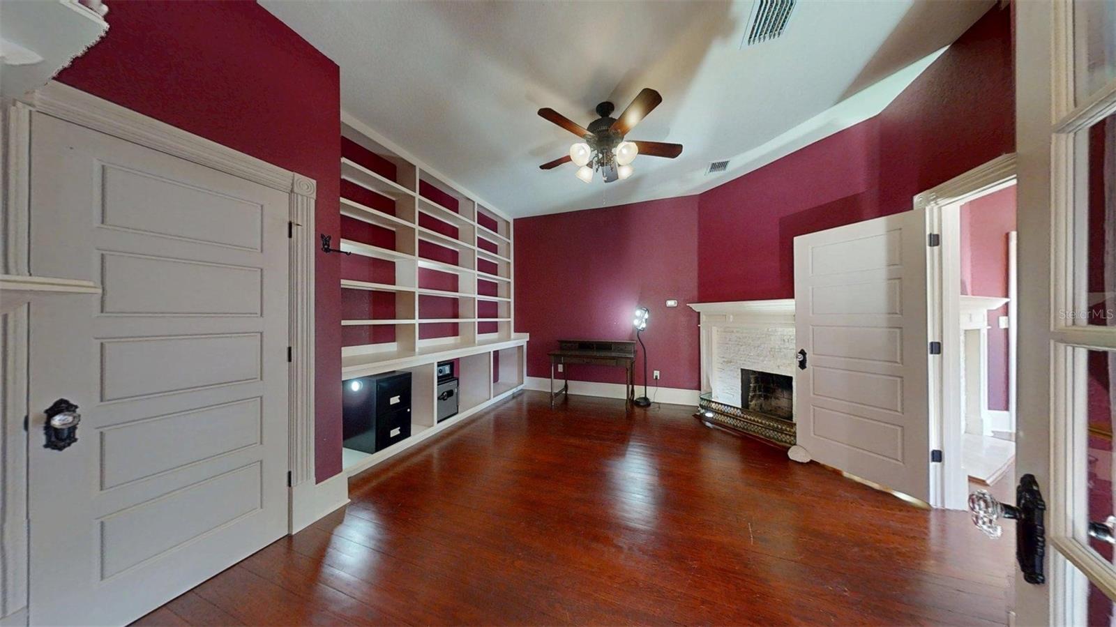 805 E FORT KING ST, OCALA, FL, 34471