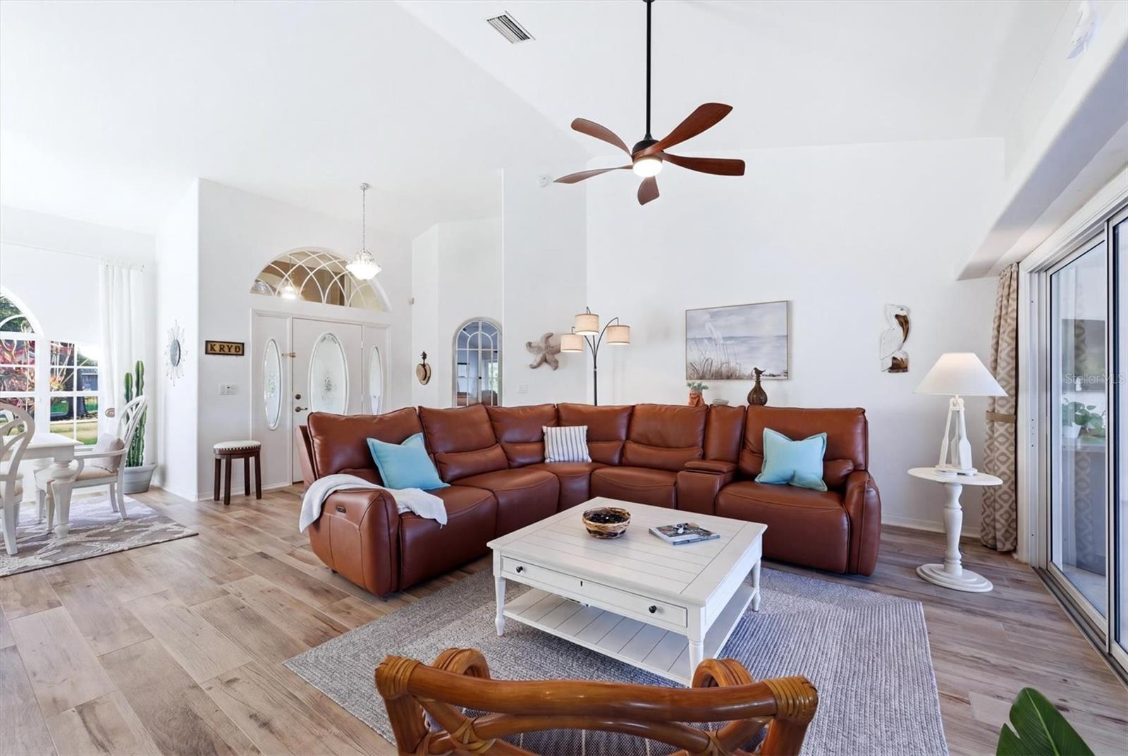 682 BOUNDARY BLVD, ROTONDA WEST, FL, 33947