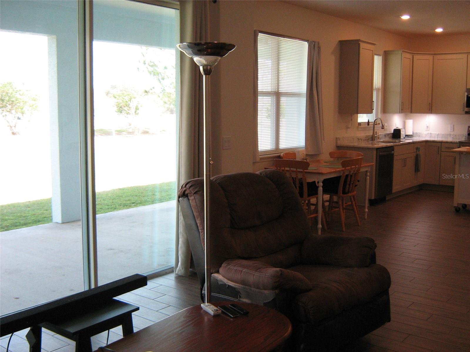535 DOWLING CIR, LADY LAKE, FL, 32159