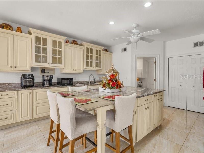 2325 N ROCHELLE AVE, KISSIMMEE, FL, 34746