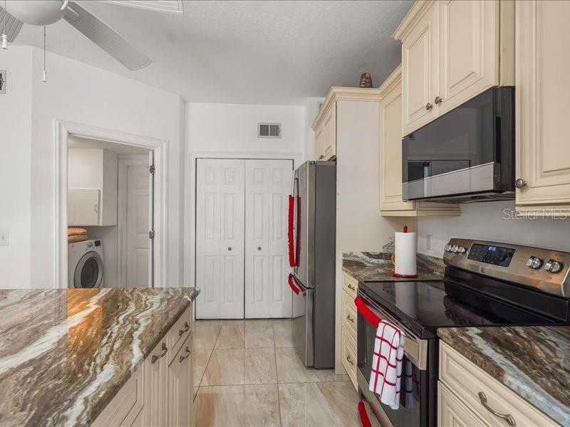 2325 N ROCHELLE AVE, KISSIMMEE, FL, 34746