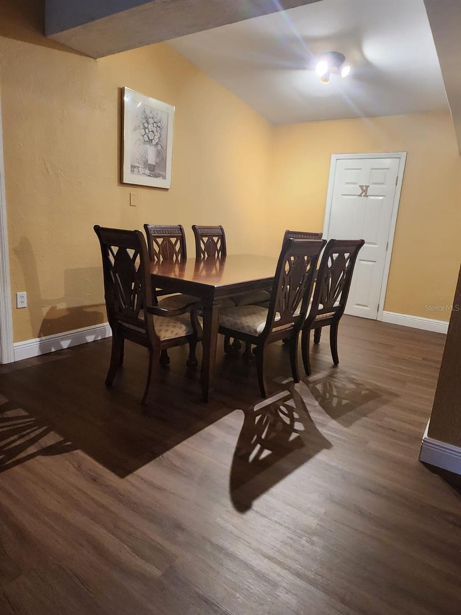 8320 DOT LN, ORLANDO, FL, 32809