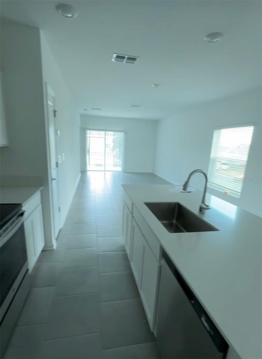 2002 PUNCH BOWL AVE, DAVENPORT, FL, 33837