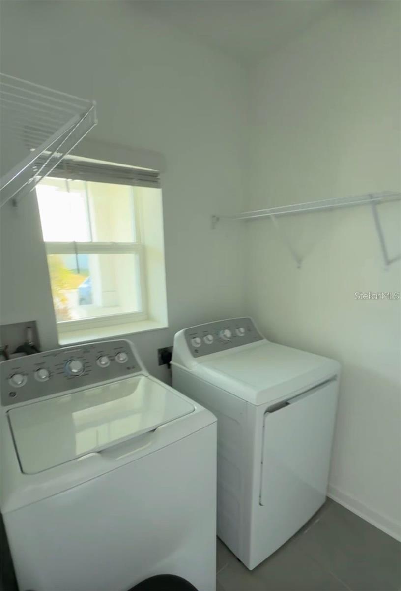 2002 PUNCH BOWL AVE, DAVENPORT, FL, 33837