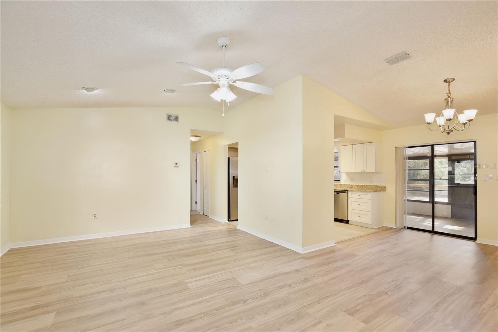 613 YORKTOWN DR, LEESBURG, FL, 34748