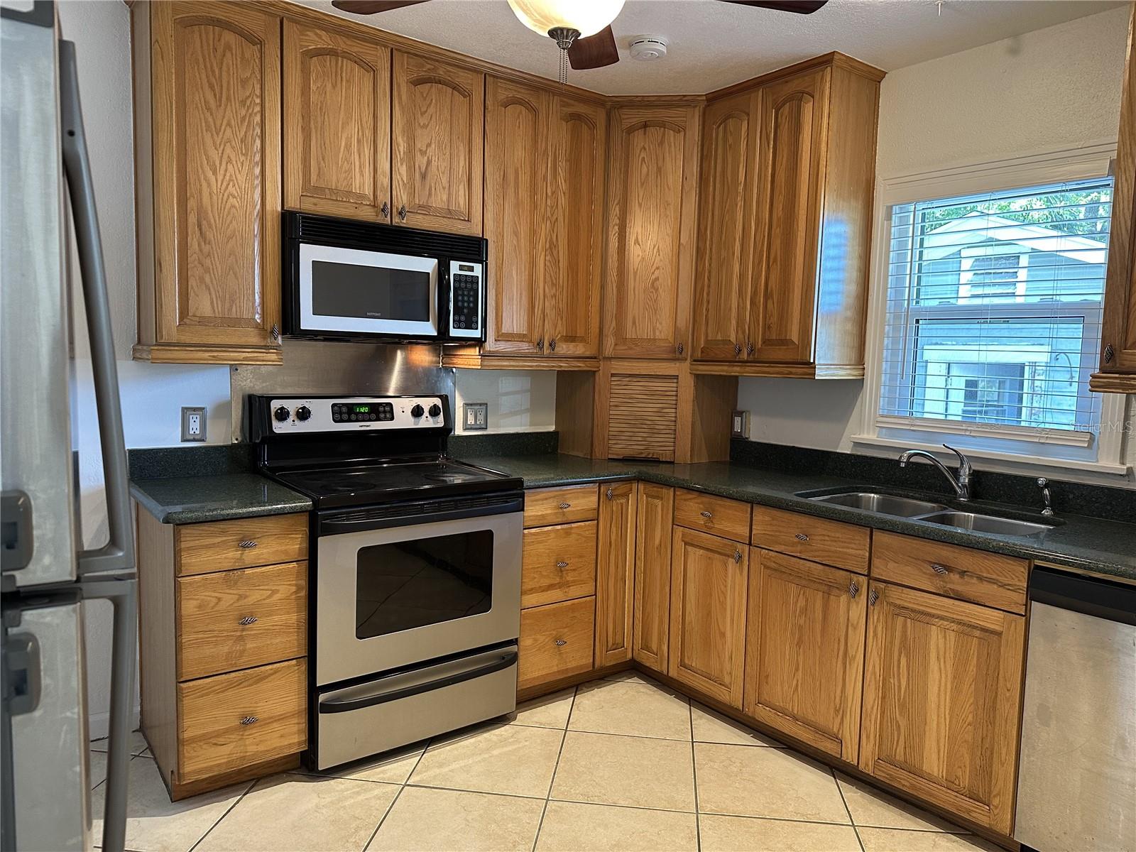 3750 4TH AVE N, ST PETERSBURG, FL, 33713