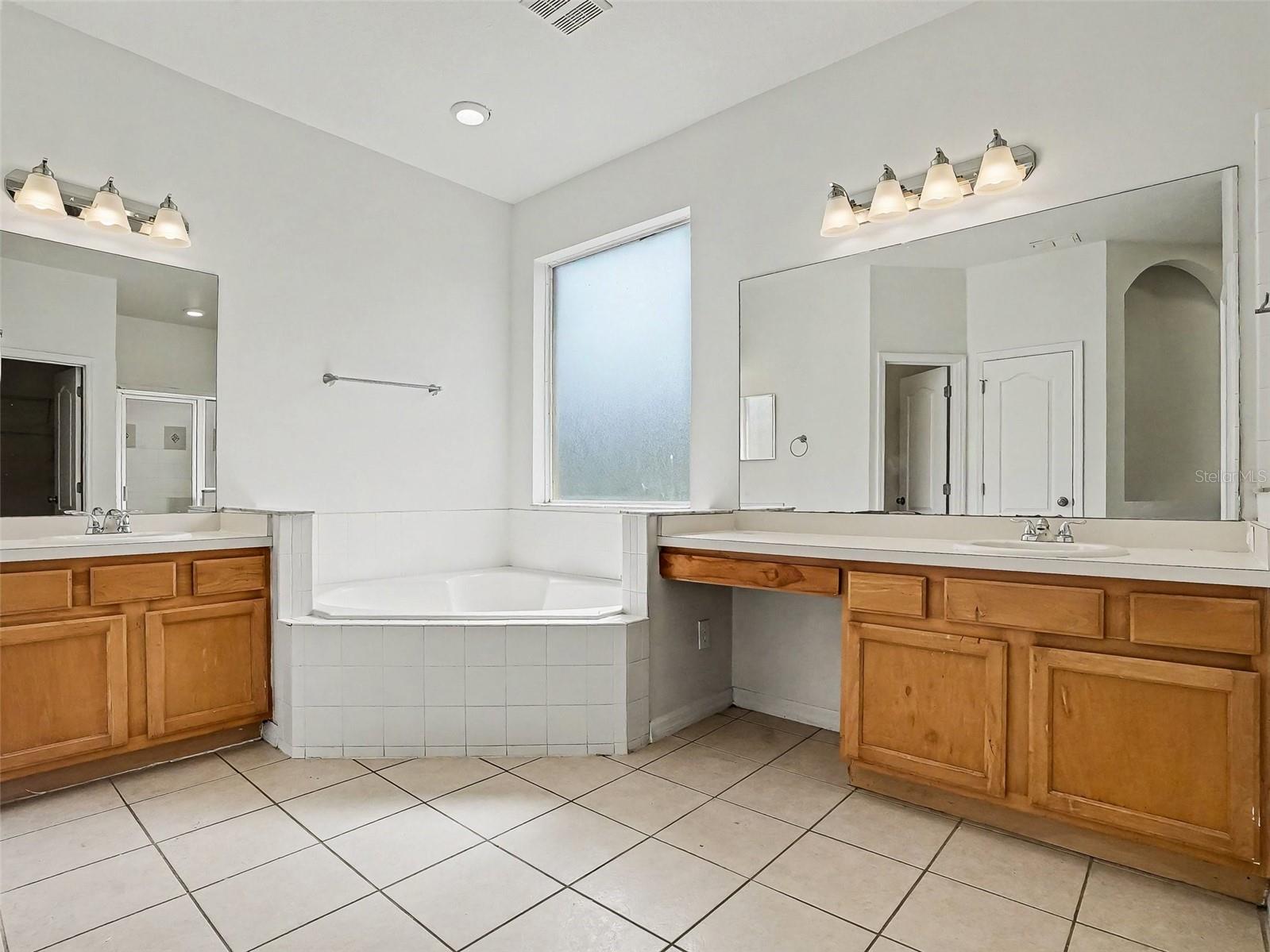 13750 OLD DOCK RD, ORLANDO, FL, 32828