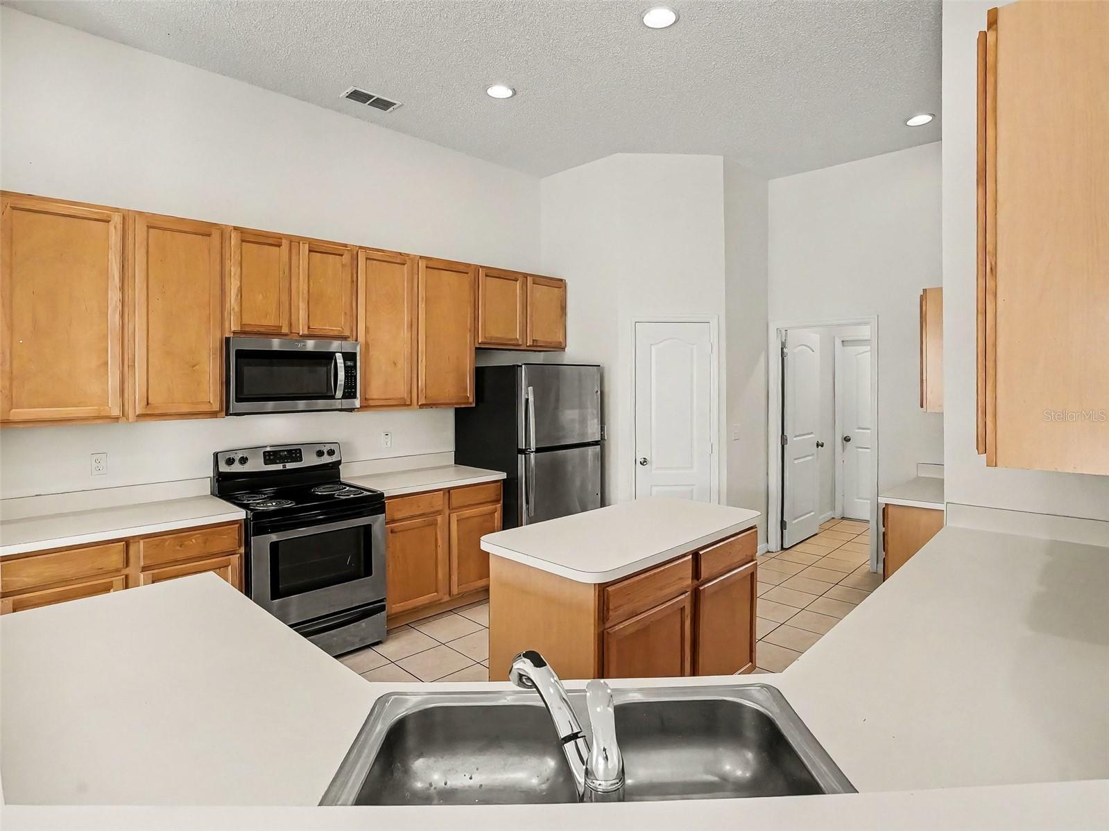 13750 OLD DOCK RD, ORLANDO, FL, 32828