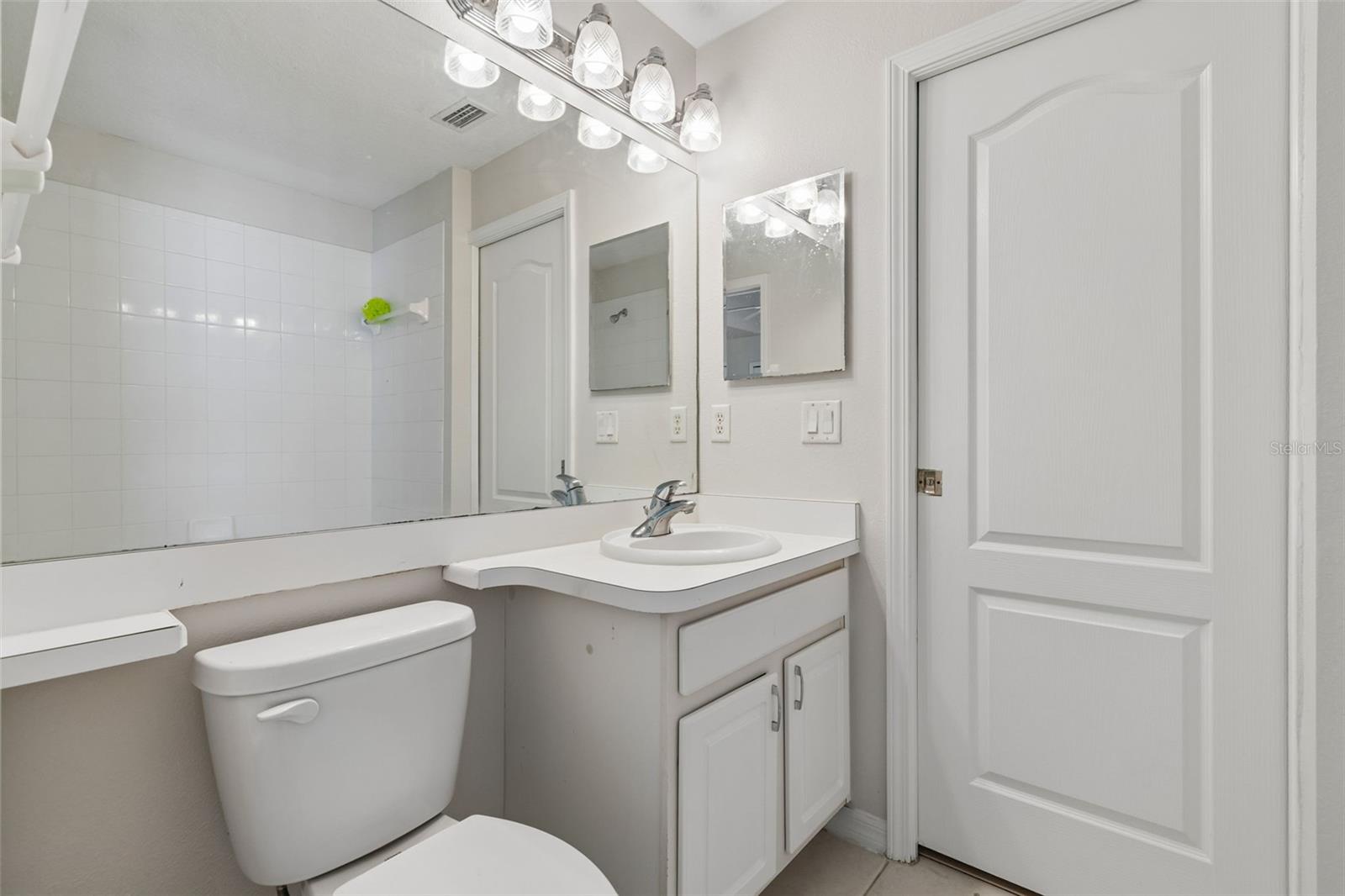 2222 ROANOKE SPRINGS DR, RUSKIN, FL, 33570