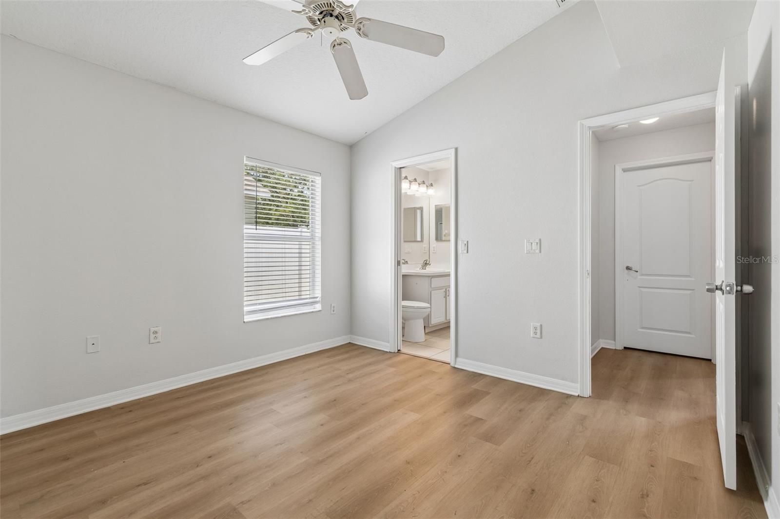 2222 ROANOKE SPRINGS DR, RUSKIN, FL, 33570
