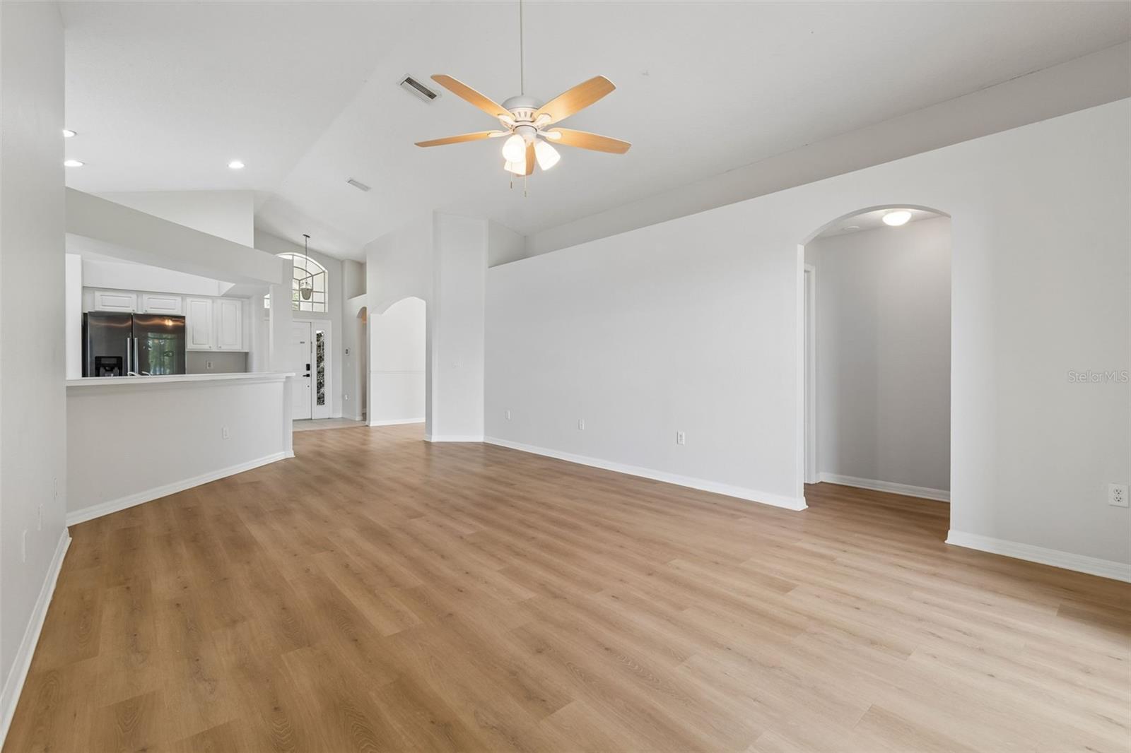 2222 ROANOKE SPRINGS DR, RUSKIN, FL, 33570