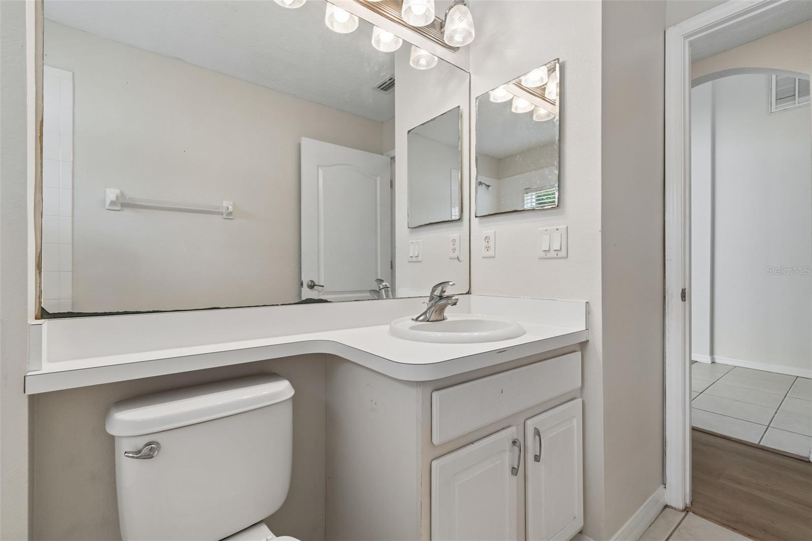 2222 ROANOKE SPRINGS DR, RUSKIN, FL, 33570