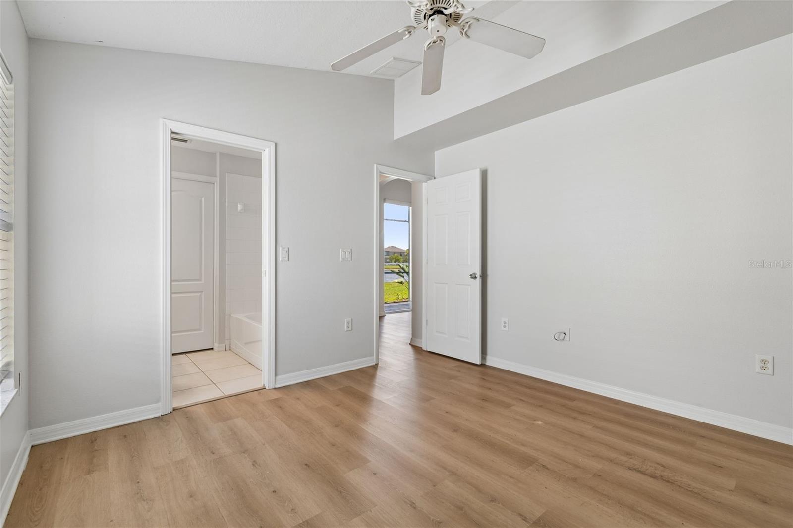 2222 ROANOKE SPRINGS DR, RUSKIN, FL, 33570