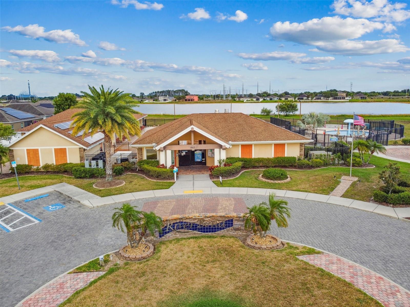 2222 ROANOKE SPRINGS DR, RUSKIN, FL, 33570